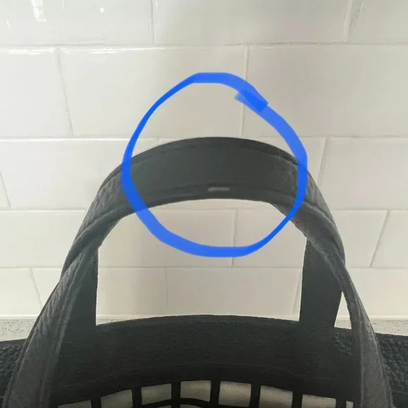 kate spade pebbled black leather bag, triple compartment - Picture 4 of 4